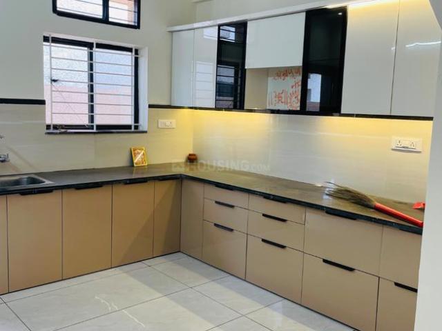 Flat for rent in Madya