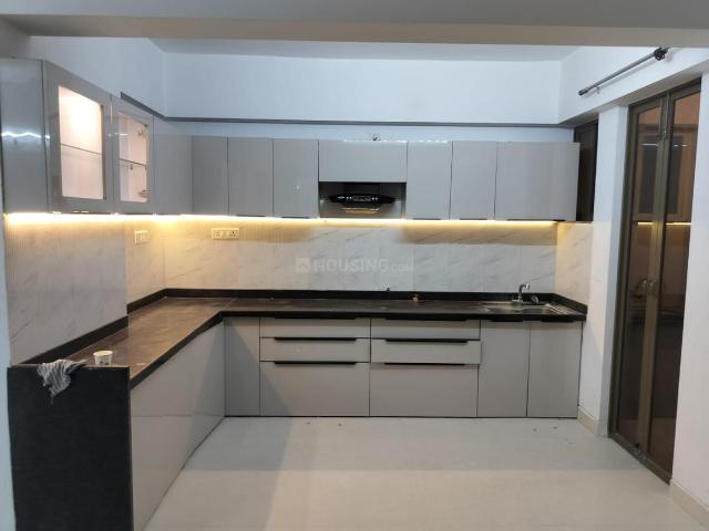 Flat for rent in Madya