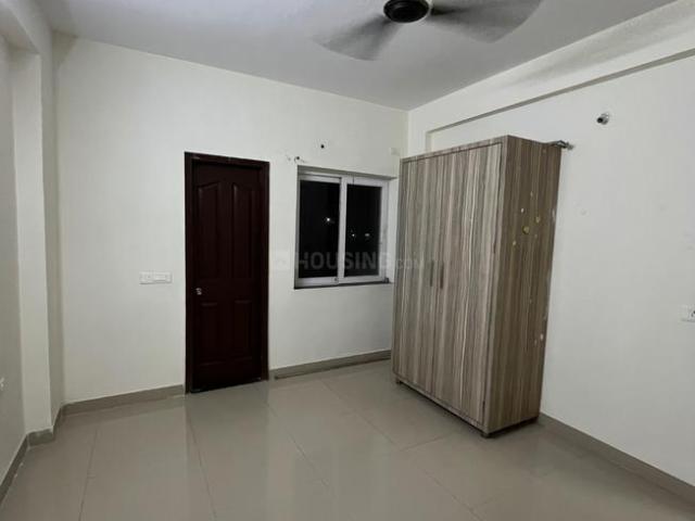 Flat for rent in Madya
