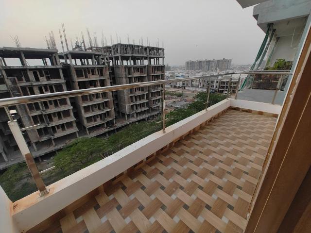 Flat for sale in Madya