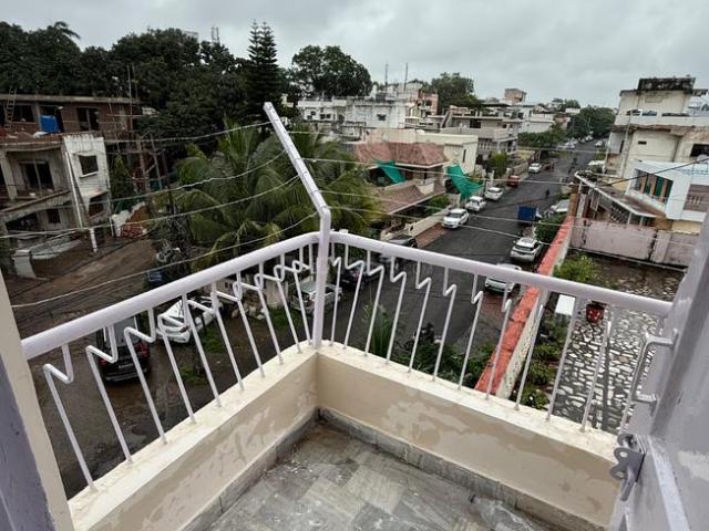 Flat for rent in Madya