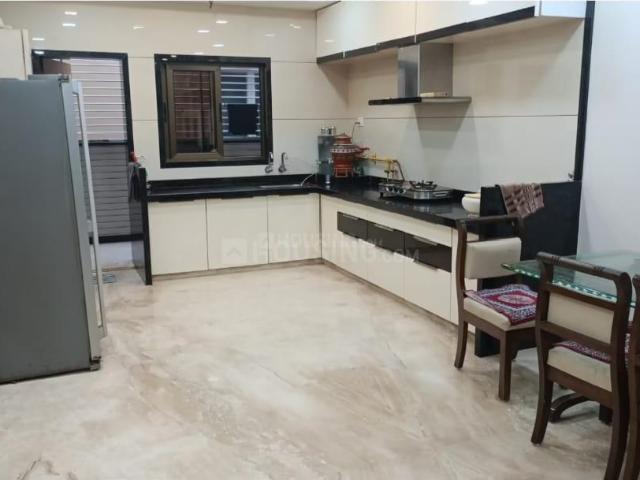 Flat for rent in Surat, Gujarat