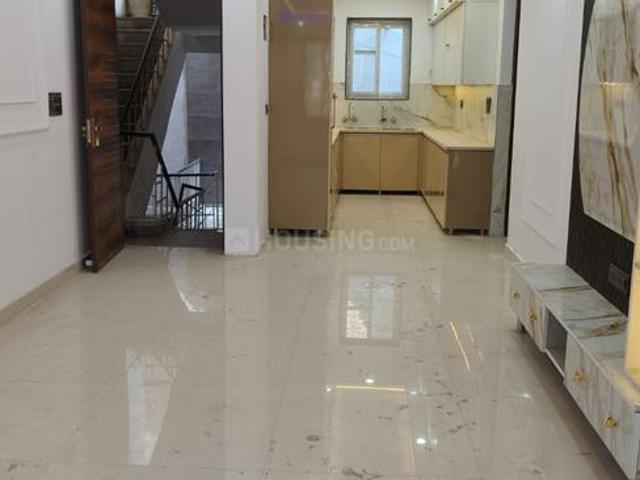 Flat for sale in West Delhi, Deri