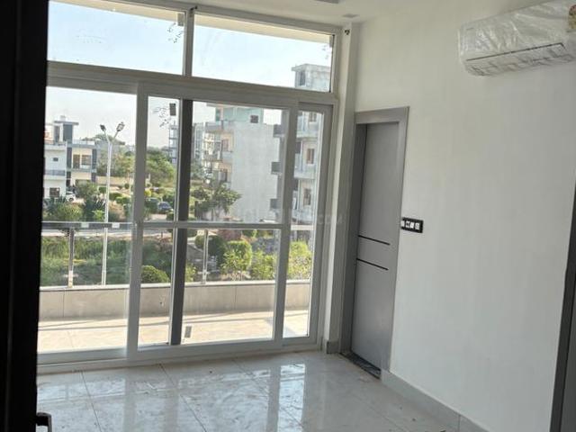 Flat for rent in Hariana