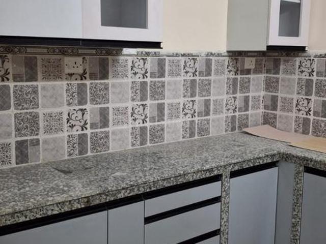 Flat for rent in Dhakuria, Kolkata