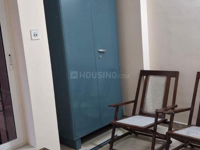 Flat for rent in Dhakuria, Kolkata