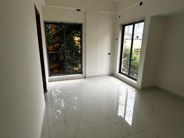 Flat for sale in Dhakuria, Kolkata