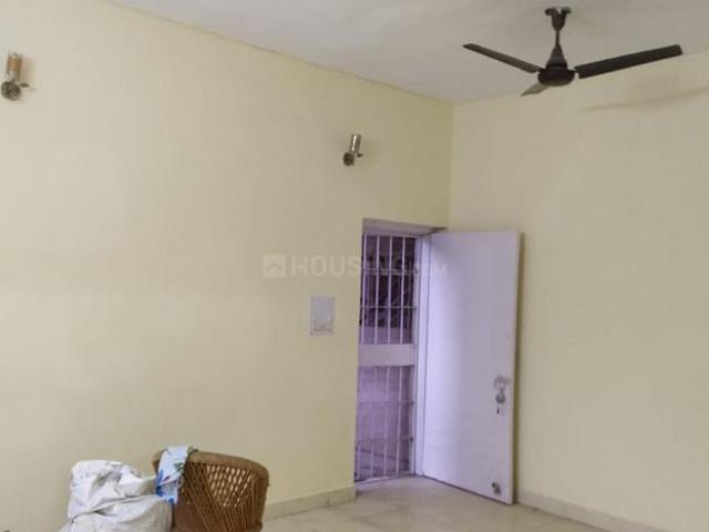 Flat for rent in Deri