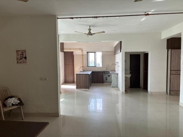 Flat for sale in Kankaria - Ahmedabad, Gujarat
