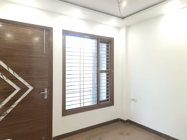 Flat for rent in West Delhi, Deri