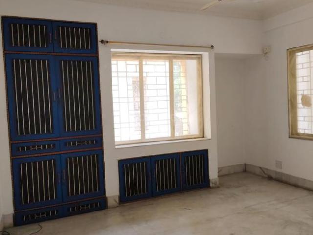 Flat for rent in Calcutta, West Bengal