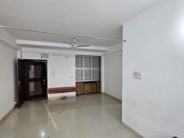 Flat for rent in Madya