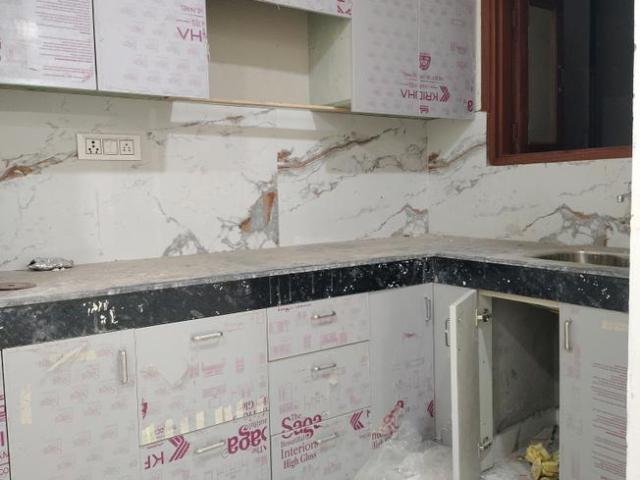 Flat for sale in South Delhi, Deri
