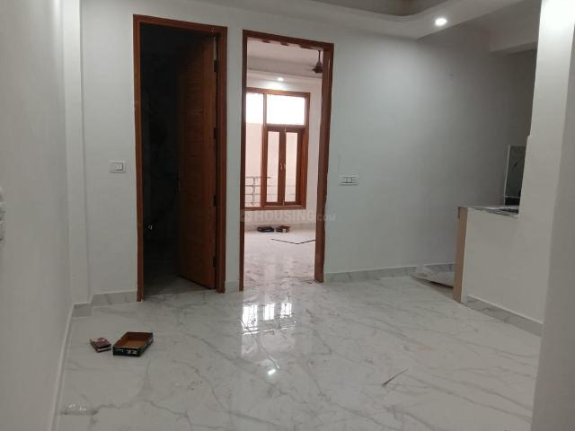 Flat for sale in Sainik Farms, Delhi
