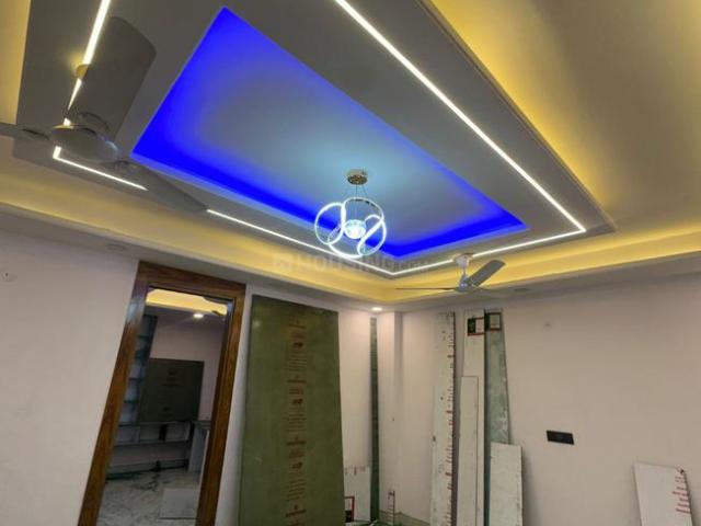 Flat for sale in Sainik Farms, Delhi