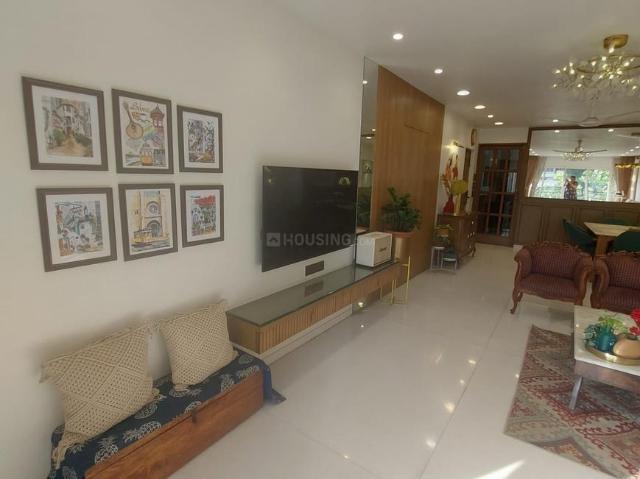 Flat for rent in Khar, Mumbai