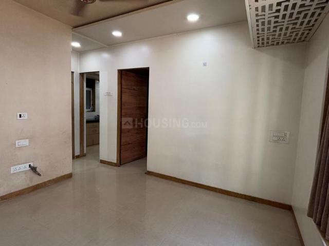 Flat for rent in Khar, Mumbai