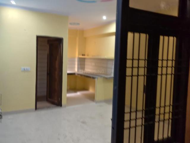 Flat for rent in East Delhi, Deri