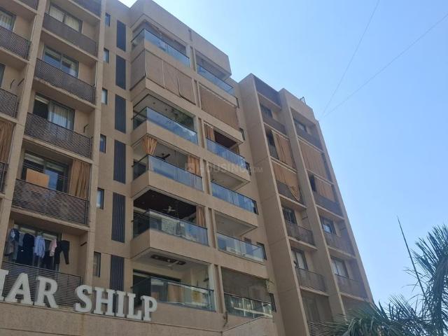 Flat for rent in Gandhinagar, Gujarat