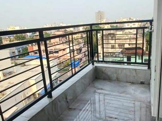 Flat for sale in Lake Town, South Dumdum