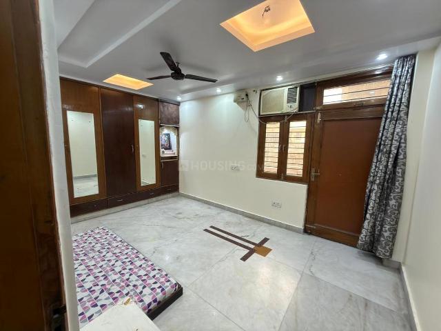 Flat for rent in East Delhi, Deri