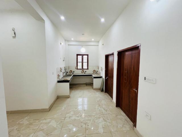 Flat for rent in Lucknow
