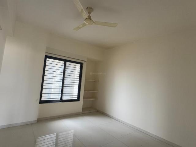 Flat for rent in Madya