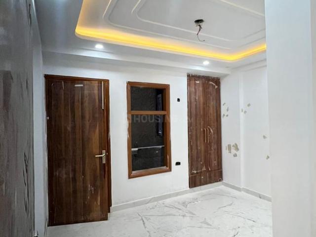 Flat for sale in South West Delhi, Deri