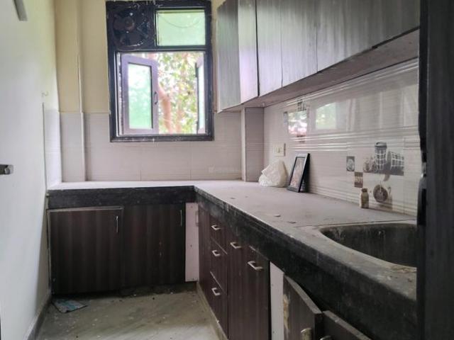 Flat for rent in South Delhi, Deri