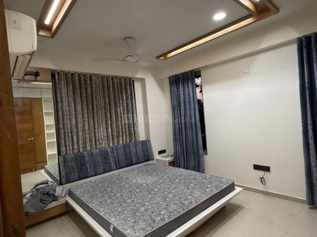 Flat for rent in Sarkhej, Gujarat