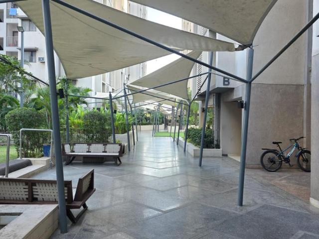 Flat for rent in Sarkhej, Gujarat