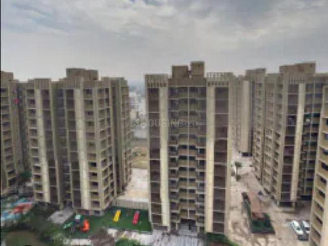 Flat for rent in Sarkhej, Gujarat