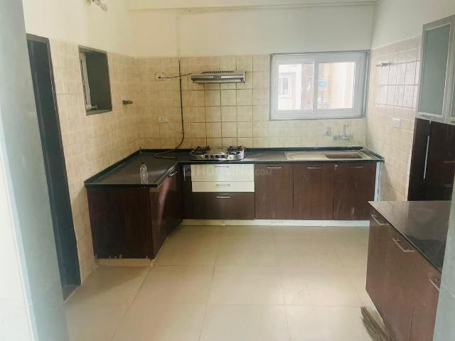 Flat for rent in Sarkhej, Gujarat