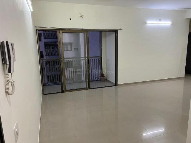 Flat for rent in Sarkhej, Gujarat