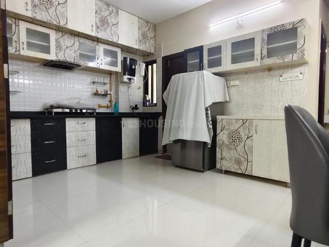 Flat for rent in Sarkhej, Gujarat