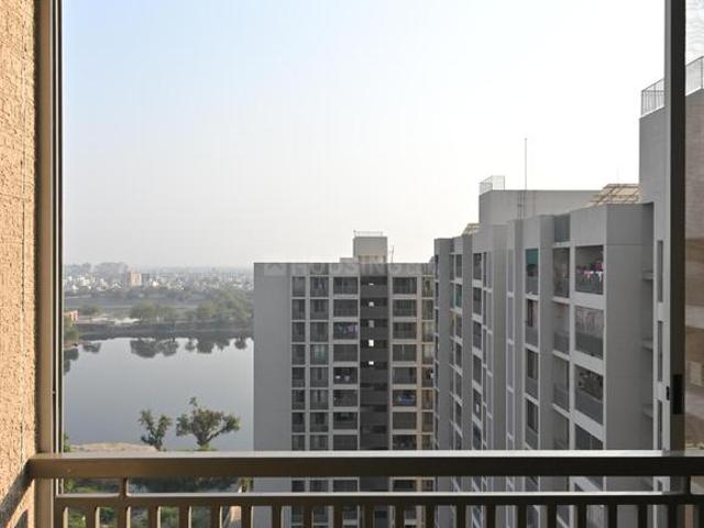 Flat for rent in Makarba, Sarkhej