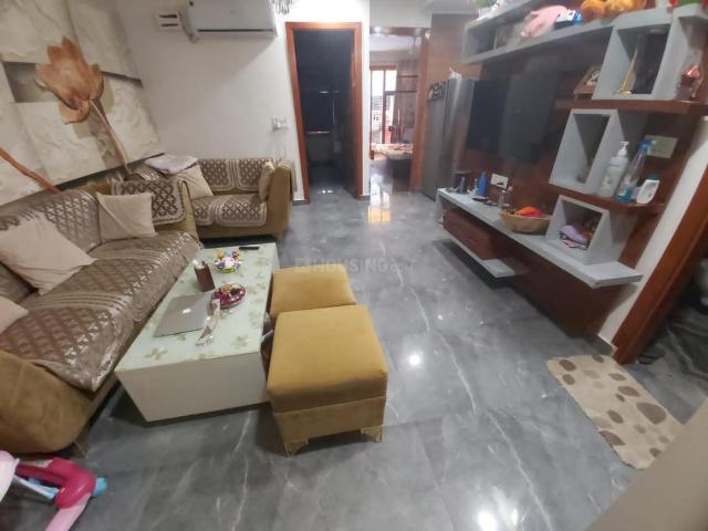 Flat for sale in West Delhi, Deri