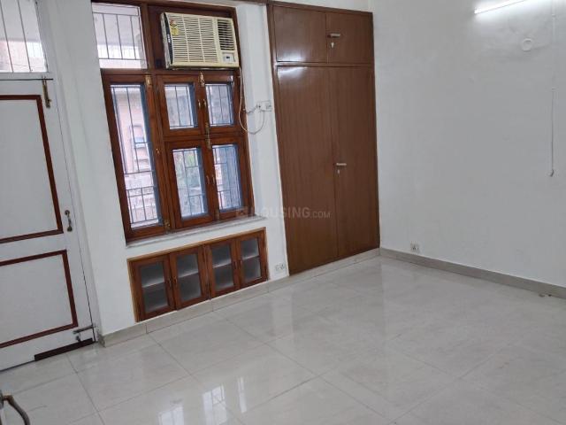 Flat for rent in East Delhi, Deri