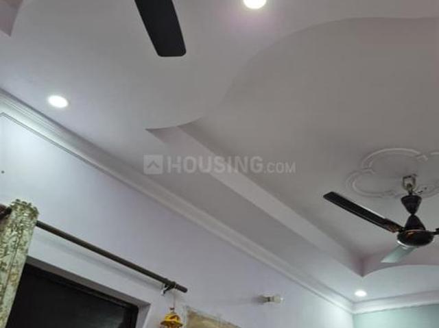 Flat for rent in East Delhi, Deri