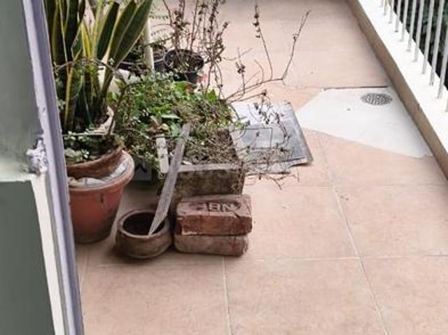 Flat for rent in Deri