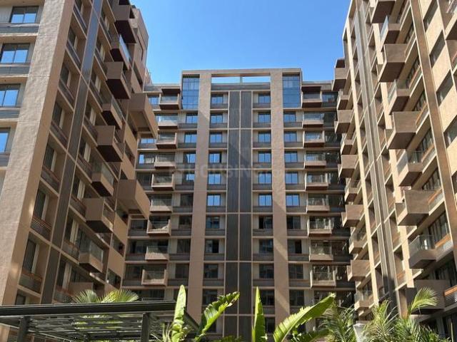 Flat for sale in Naranpura - Ahmedabad, Gujarat