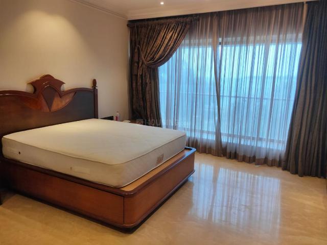 Flat for rent in Colaba, Mumbai City District