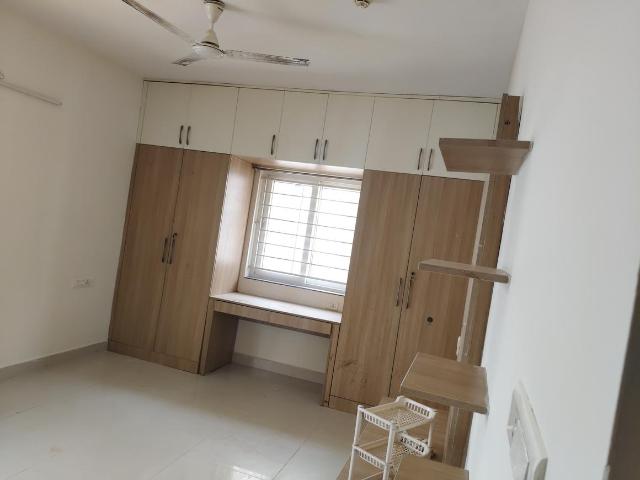 Flat for rent in Ranga Reddy, Narsingi