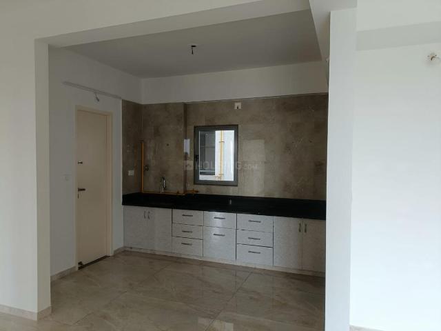 Flat for rent in Usmanpura, Navrangpura