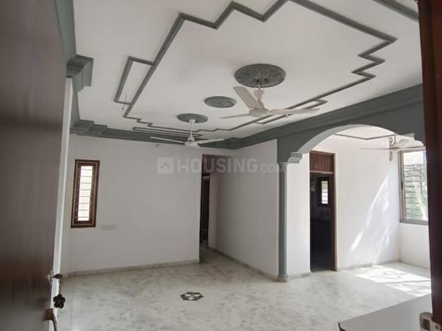 Flat for rent in Naranpura, Navrangpura