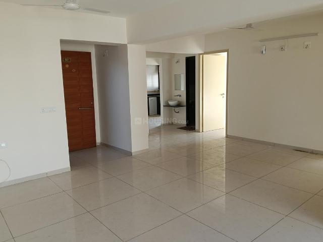 Flat for rent in Naranpura, Navrangpura