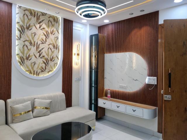 Flat for sale in West Delhi, Deri