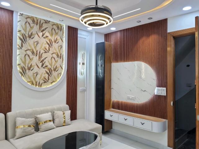 Flat for sale in West Delhi, Deri