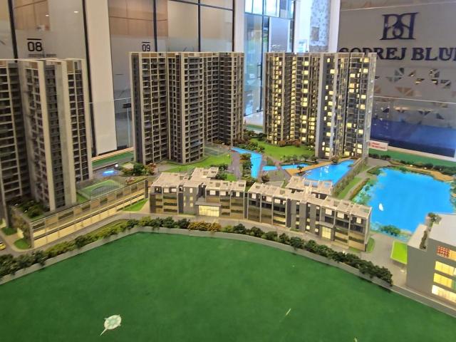 Flat for sale in Tollygunge, Kolkata