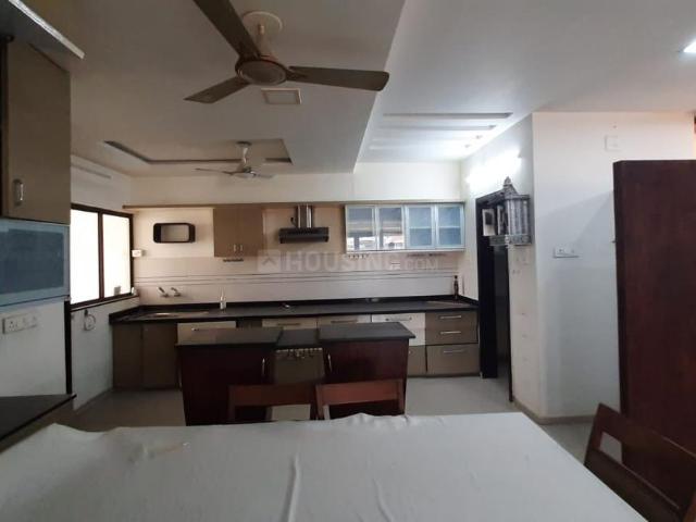 Flat for rent in Tilakwada, Gujarat